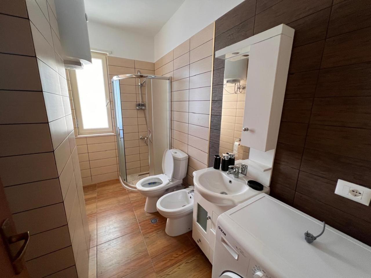 Sea View-Apartment On The Beach - Durrs2 Durrës Esterno foto